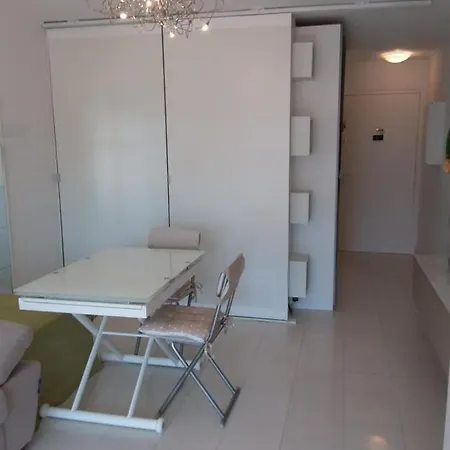 Apartment Vue Mer Avec Piscine
